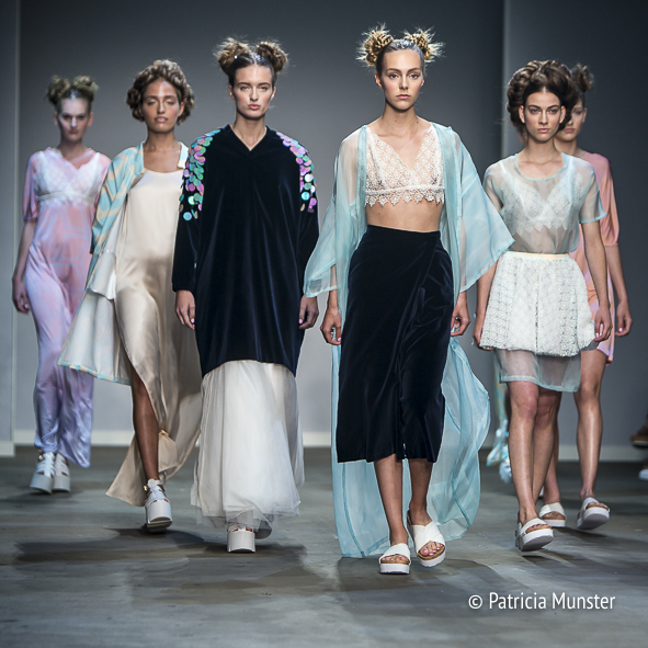 Elke-van-Zuylen-NONOCAKE-Mercedes-Benz-FashionWeek-Amsterdam-Patricia-Munster-032